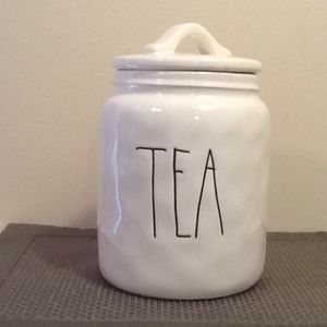 Rae Dunn Tea canister.